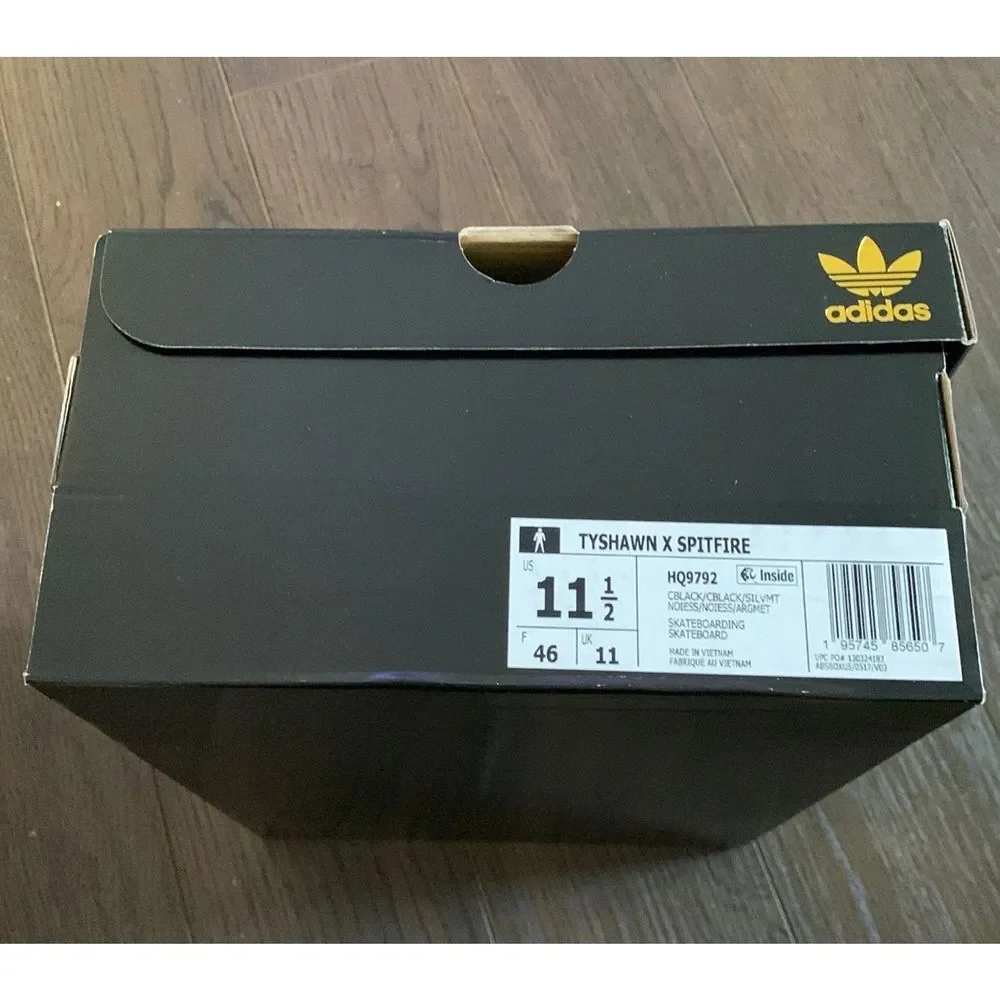 Adidas empty shoe box‎